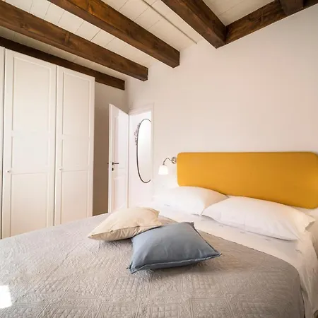 Holiday home Mulberry Stonehouse