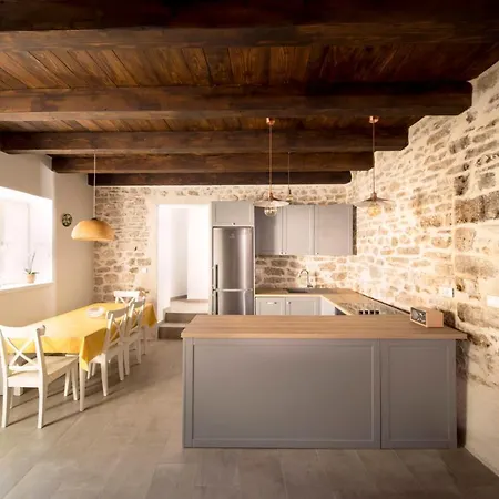 Mulberry Stonehouse Hébergement de vacances Primošten