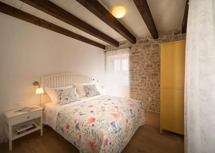 Mulberry Stonehouse Vikendica Primosten