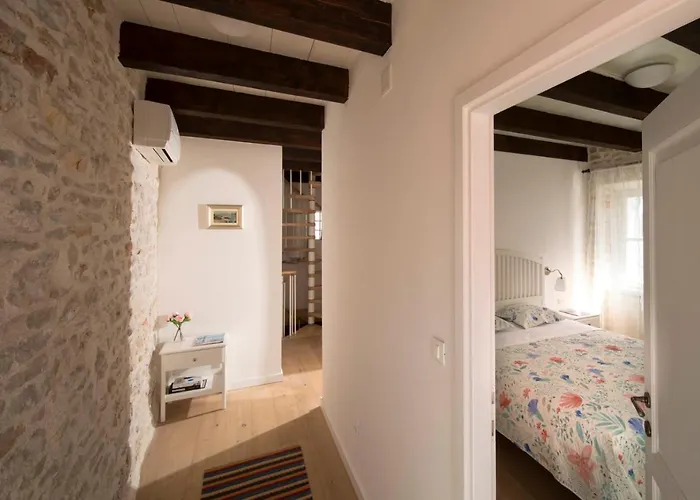 Mulberry Stonehouse Primosten